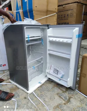 Binatone Table Top Fridge 100litrs