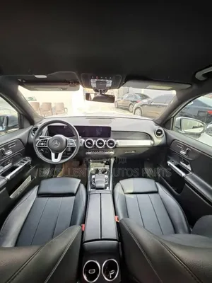 Mercedes-Benz GLB-Class GLB 250 4MATIC 2020 Silver