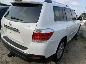 Toyota Highlander 2012 White