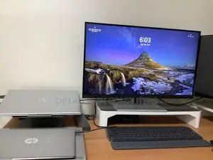 Hp E27m G4 QHD Usb-C Conferencing Monitor (40z29aa)