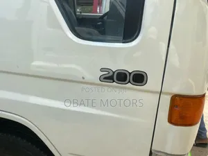 Toyota Dyna 200