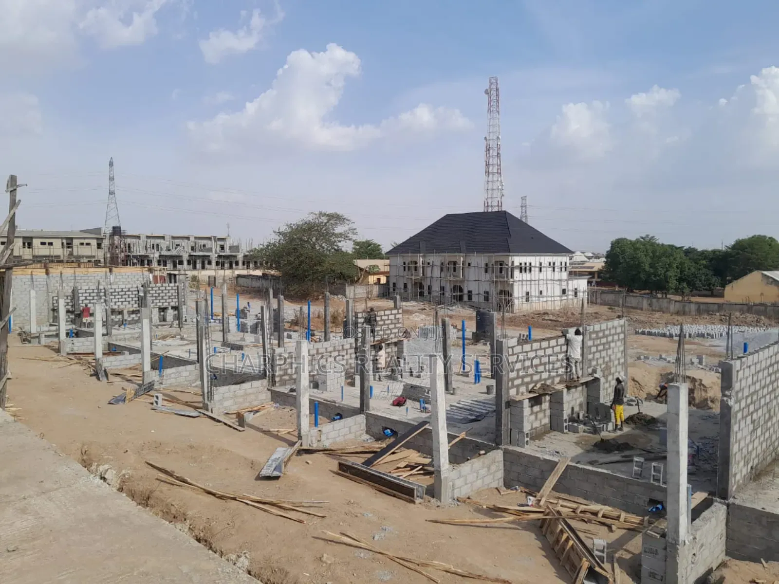 2bdrm Maisonette in & 3Bedroom, FHA for sale