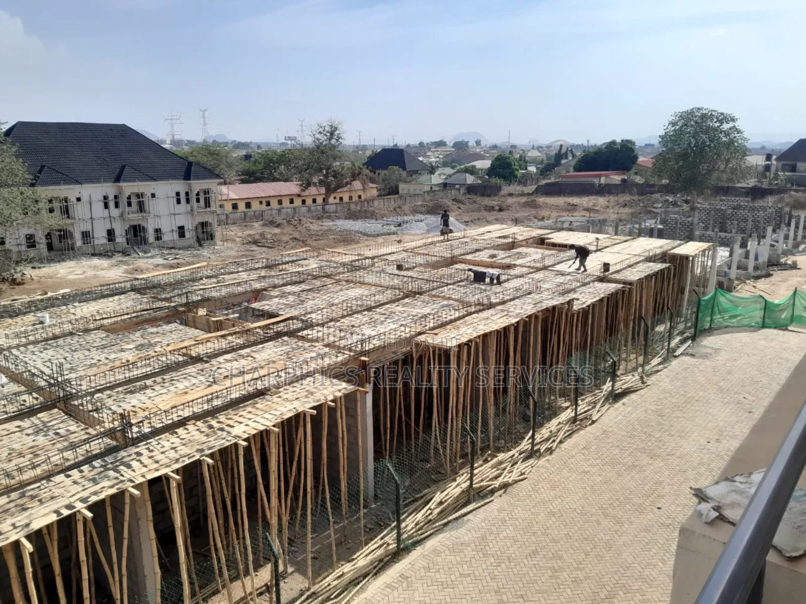 2bdrm Maisonette in & 3Bedroom, FHA for sale