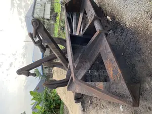 5 Ton of Anchor.