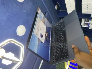 Laptop Apple MacBook Air 2020 8GB Intel Core I3 SSD 256GB