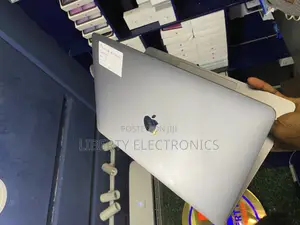 Laptop Apple MacBook Air 2020 8GB Intel Core I3 SSD 256GB
