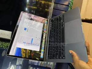 Laptop Apple MacBook Pro 2020 M1 8GB Apple M1 SSD 256GB