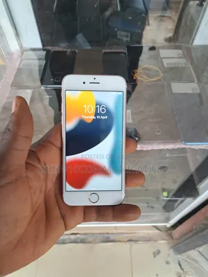 Photo - Apple iPhone 6s 64 GB