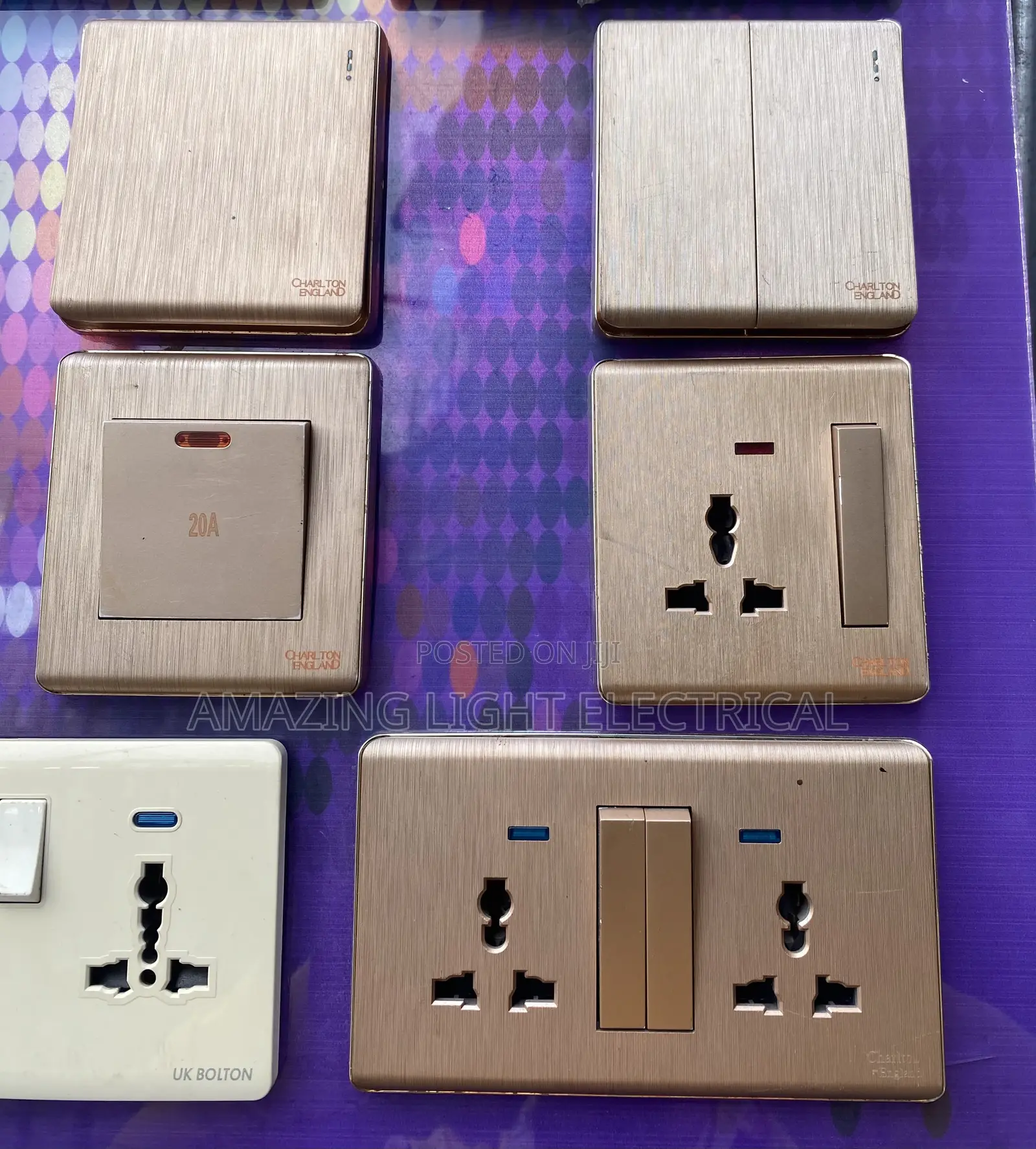 Gold Socket