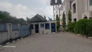 Functional 15room Hotel in Wuye