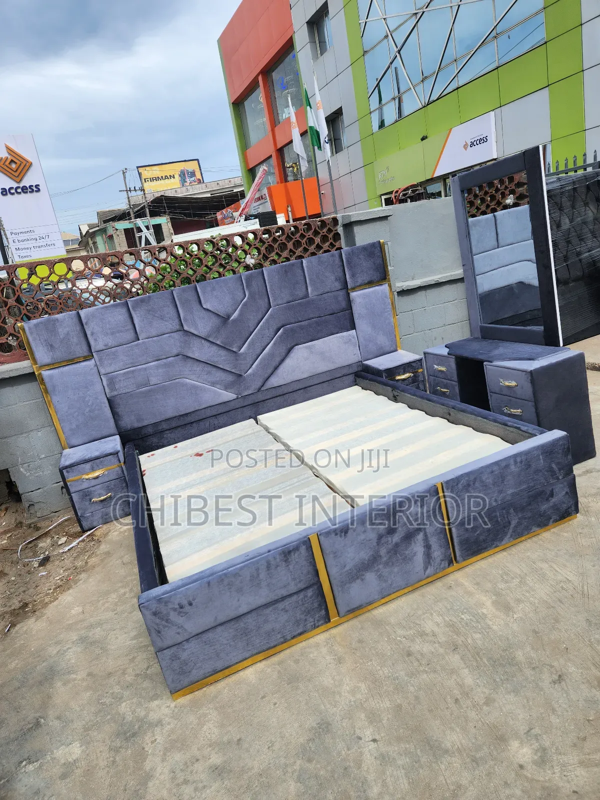 Upholstery Padded 6by7 Bed Stand.
