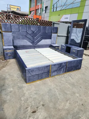 Upholstery Padded 7by6 Bed With Full Accessories