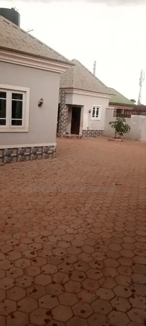 2bdrm Block of Flats in Jos for rent
