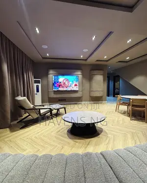 Premium Neat 2-Bedroom Penthouse Loft in Ikeja, Gra.