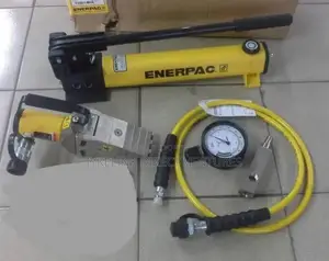 Enerpac Hydraulic Cylinder and Hand Pump Set