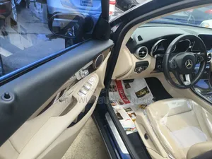 Mercedes-Benz GLC-Class 2017 Blue