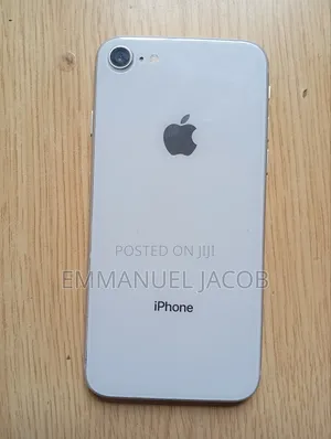 Photo - Apple iPhone 8 64 GB White