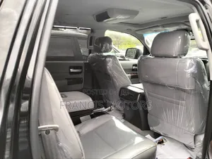 Toyota Sequoia Platinum 4dr SUV 4WD (5.7L 8cyl 6A) 2017 Black