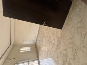 4bdrm Townhouse / Terrace in Private, Gaduwa for rent
