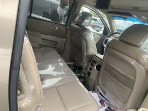 Honda Pilot 2011 Gray