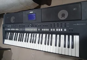 Photo - Uk Used Yamaha PSR S650