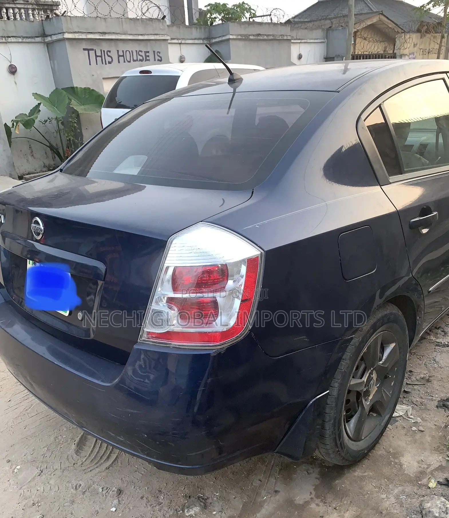 Nissan Sentra 2010 Blue
