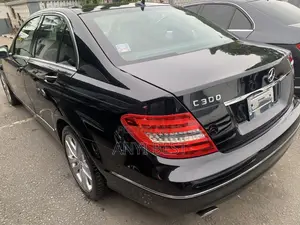 Mercedes-Benz C300 2013 Black