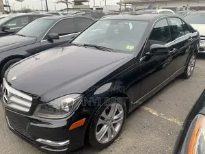 Mercedes-Benz C300 2013 Black