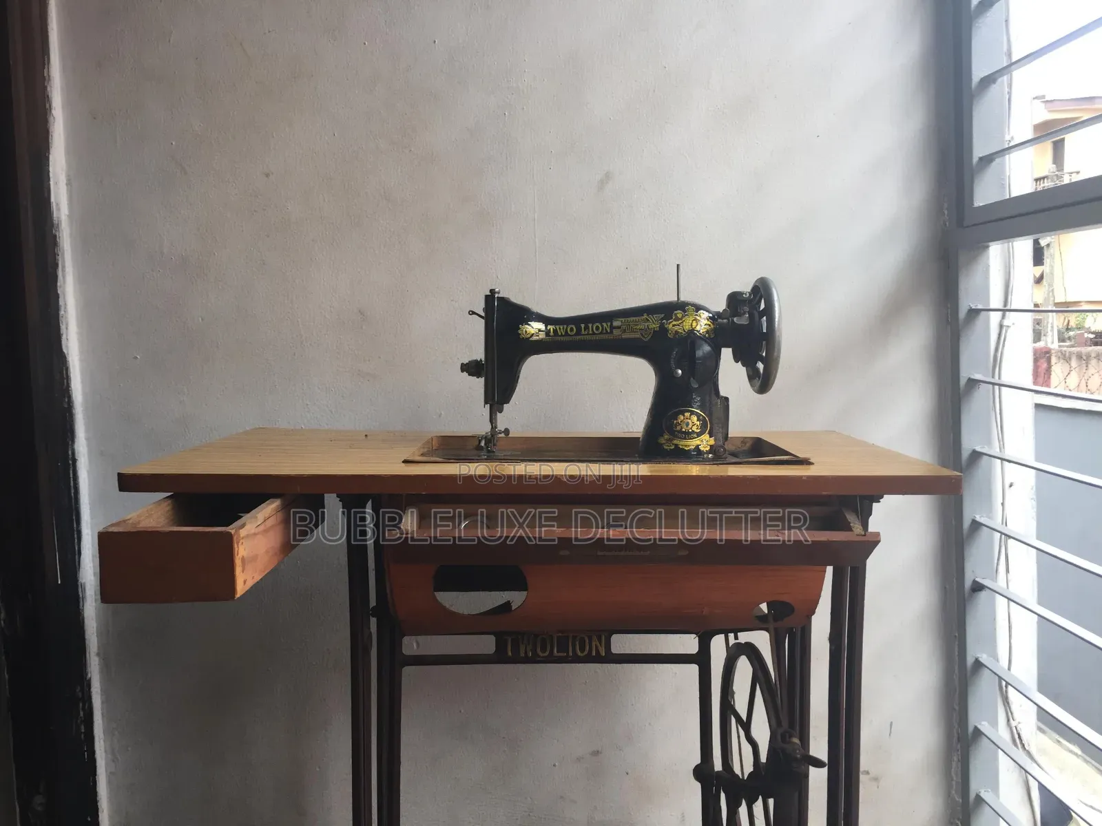 Two Lion Sewing Machine