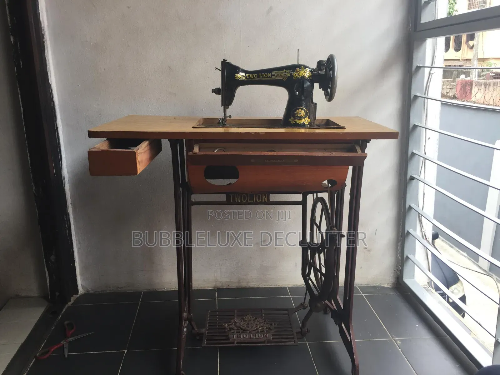 Two Lion Sewing Machine