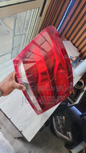 Glk350 2014 Driver Side Backlight