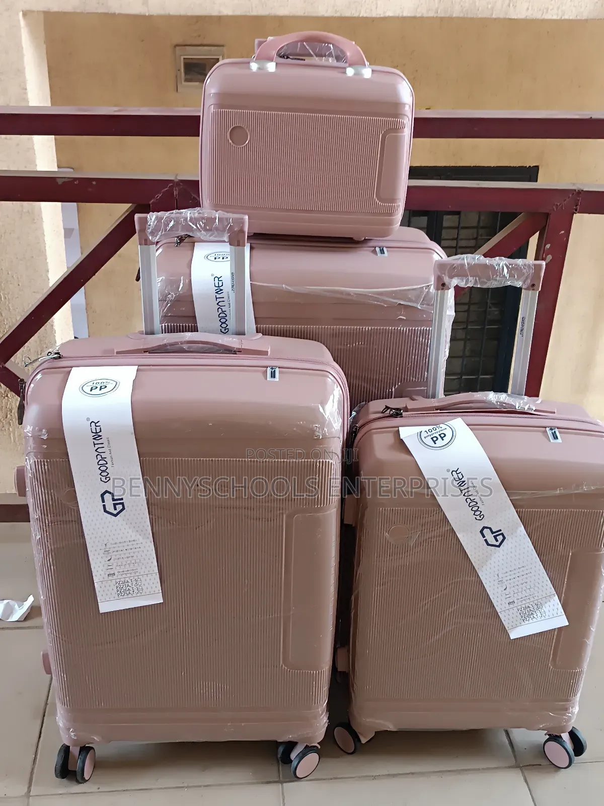 Set 4 Nude Gp Unbreakable Rubber Luggage Boxes Wit Antitheft