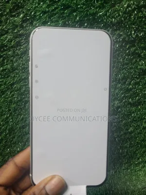 Apple iPhone 11 64 GB White