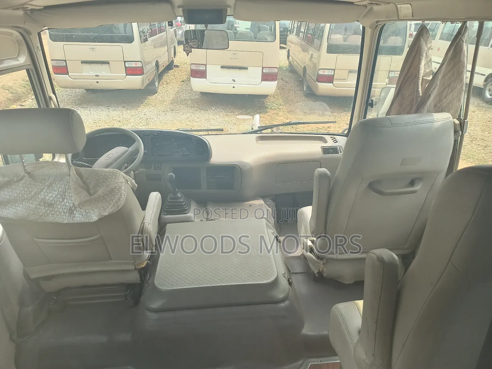 Toyota Coaster 2013 Gold