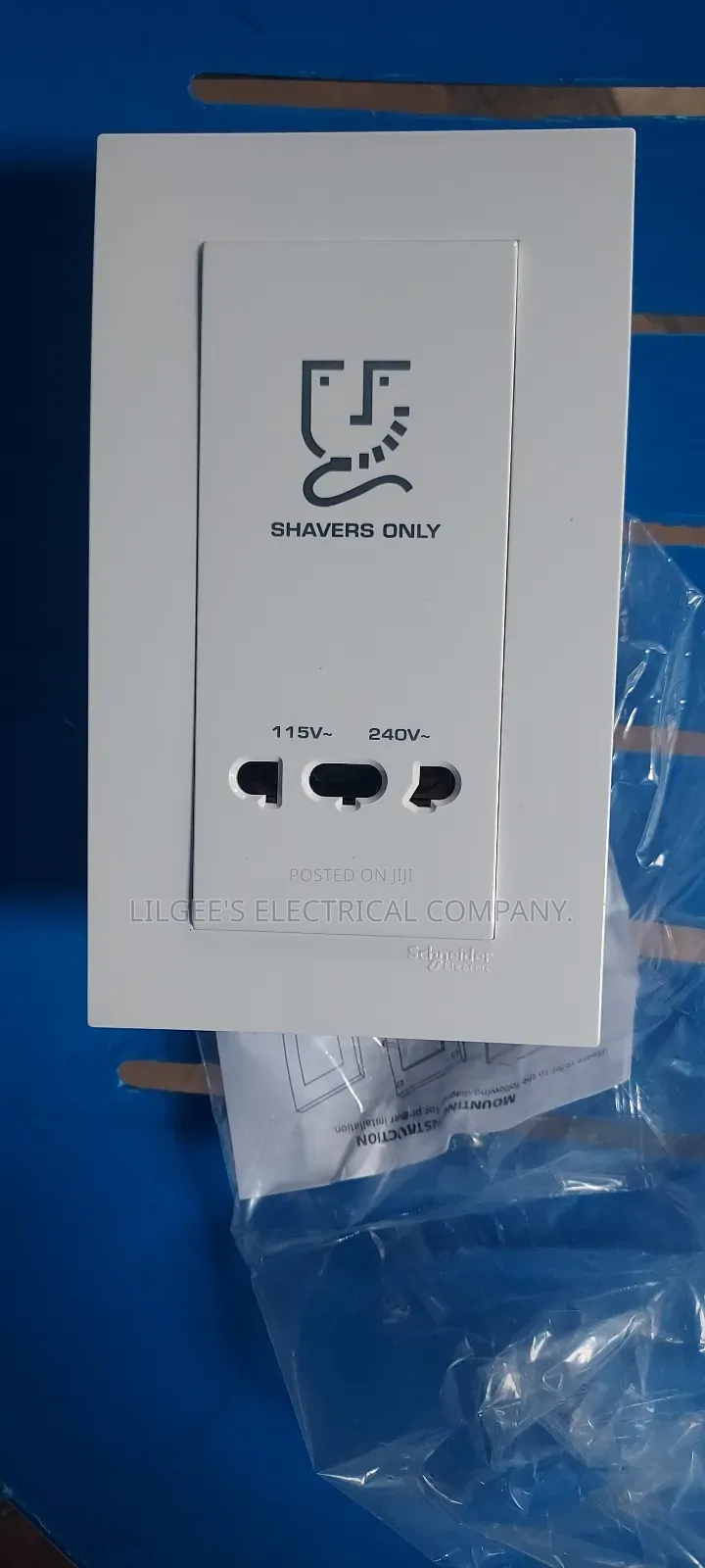 Schneider Shaver Socket