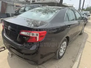 Toyota Camry LE 4dr Sedan (2.5L 4cyl 6A) 2012 Black