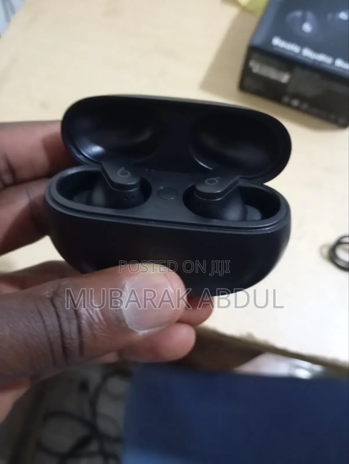 Beat Studio Pods Earpods