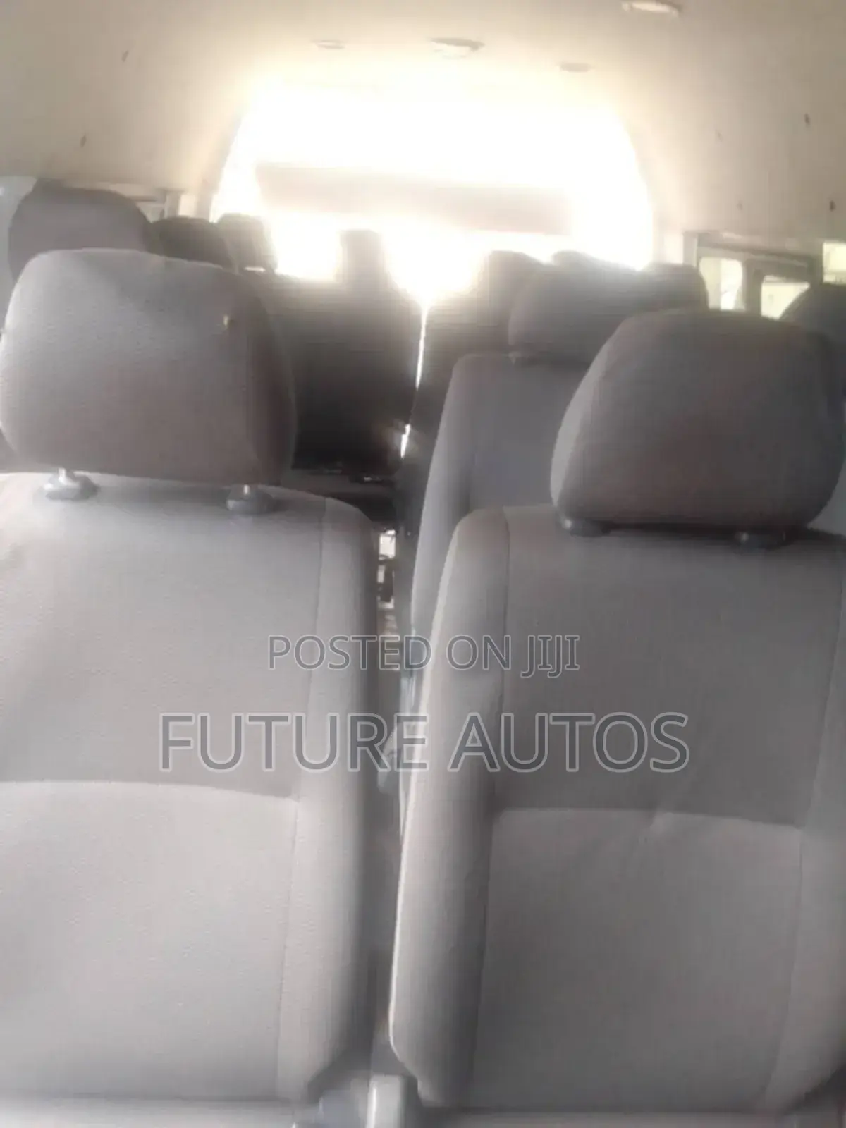 Toyota HiAce 2010 White