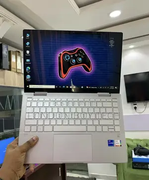 Photo - Laptop HP Pavilion X360 16GB Intel Core I7 SSD 1T