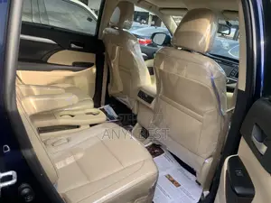 Toyota Highlander 2016 Blue