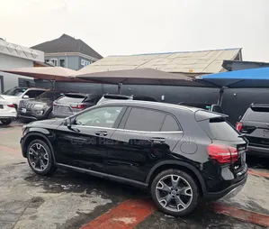 Mercedes-Benz GLA 250 2018 Black