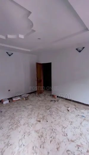 2bdrm Block of Flats in Benin City for rent