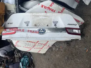 Toyota Camry 012 Boot (Body Spare Parts)
