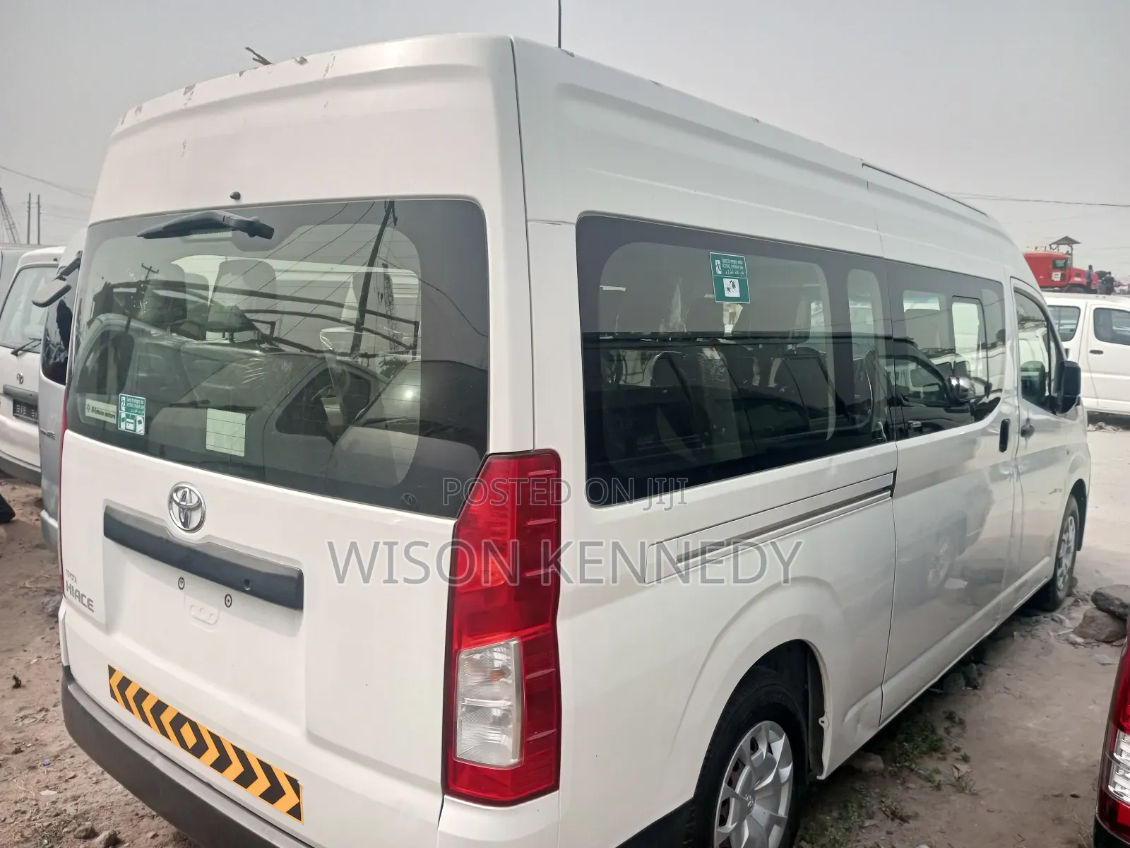 Toyota HiAce 2013 White