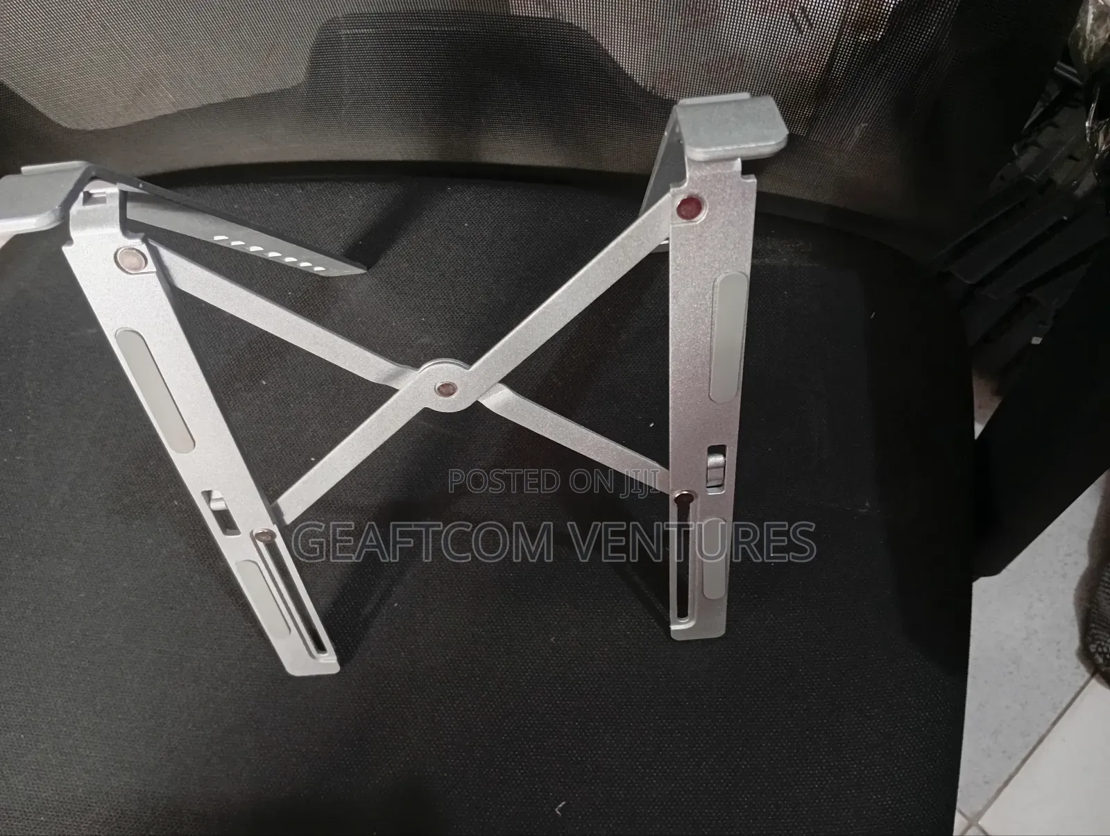Laptop Stand Hanger