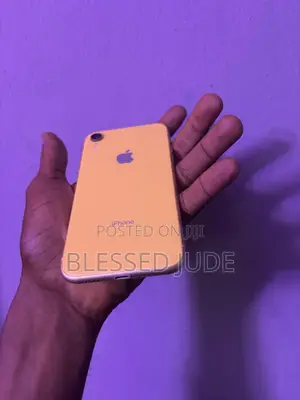 Apple iPhone XR 64 GB Yellow