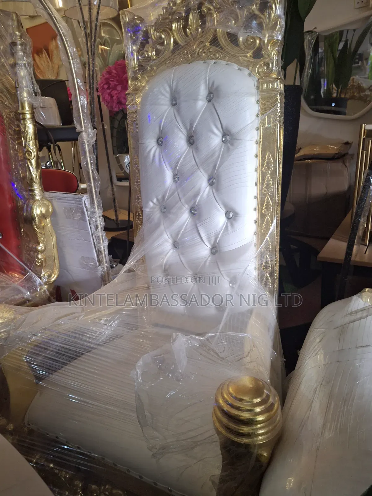 Foreign Royal Chair - White
