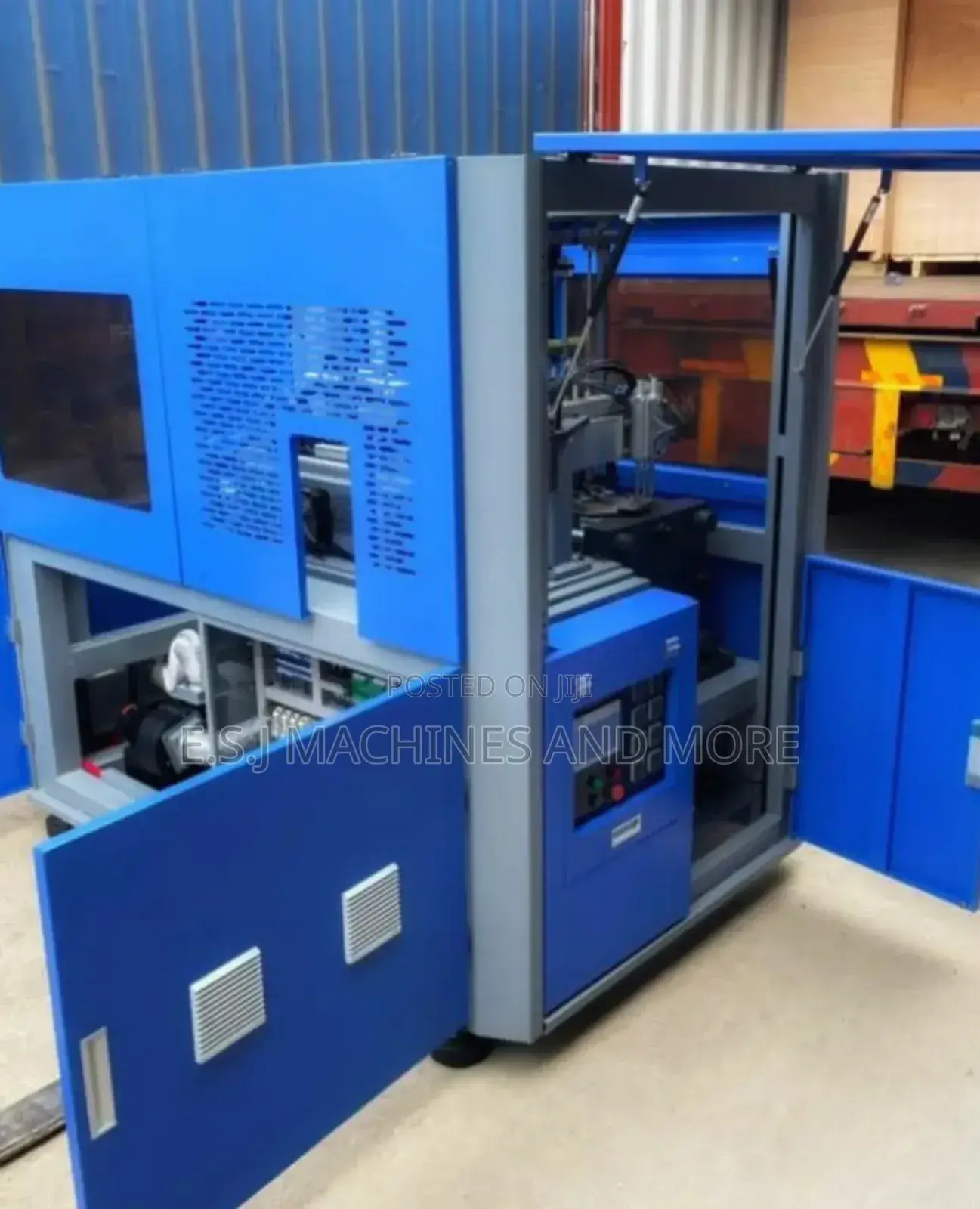Plastic Bottles Making Machine