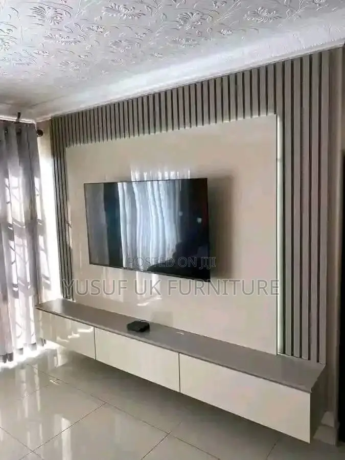 Tv Console 9ft/13