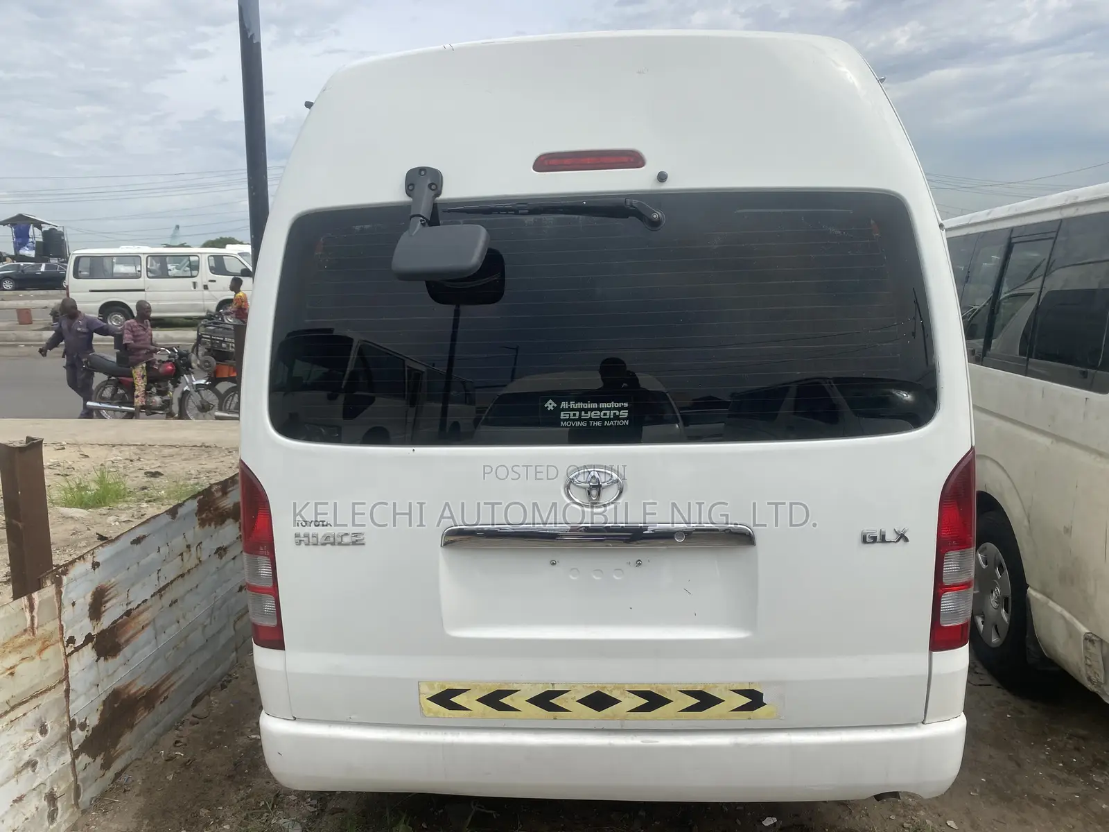 Toyota HiAce 2017 White